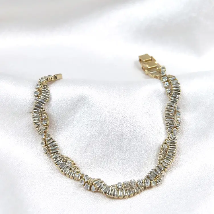 [LBO17] Bracciale Infinity (Gold)