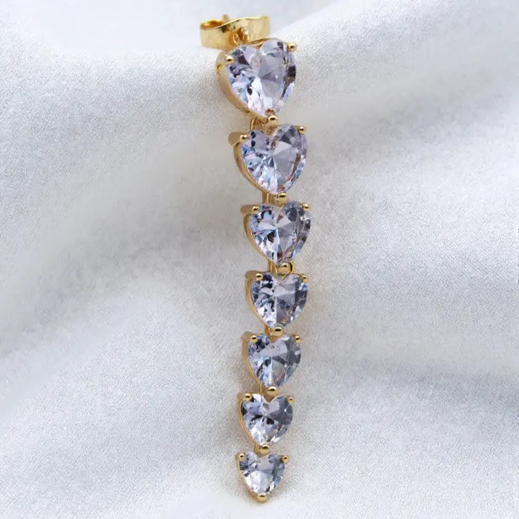 [MOO17] Orecchini Cascata d’Amore (Gold)