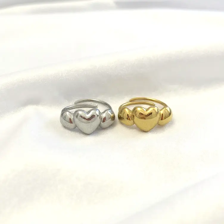 [MAO21] Anello Tris Di Cuori (Gold)