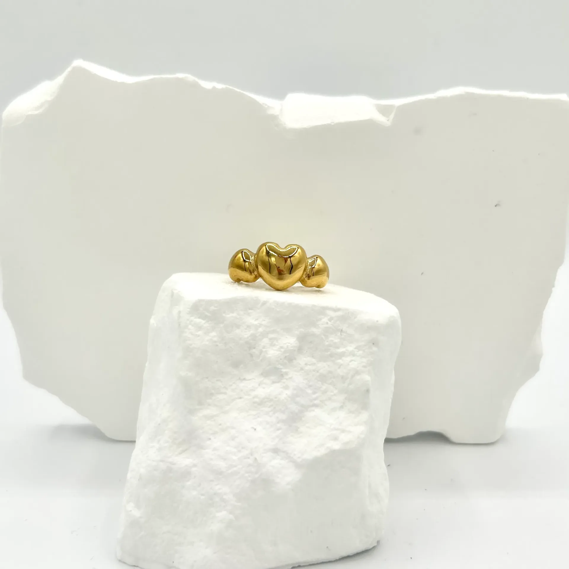 [MAO21] Anello Tris Di Cuori (Gold)