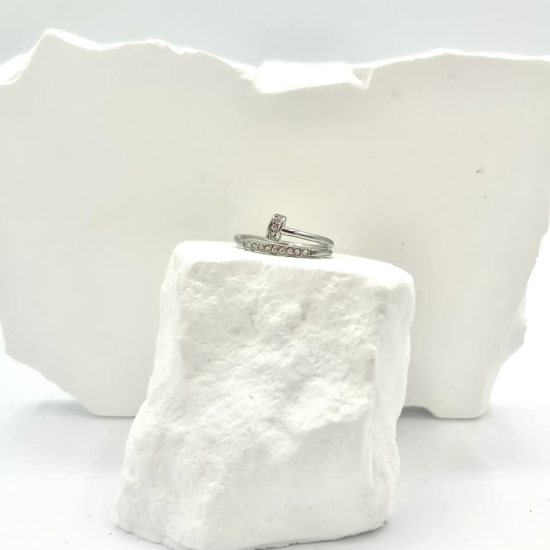 Anello Chiodino